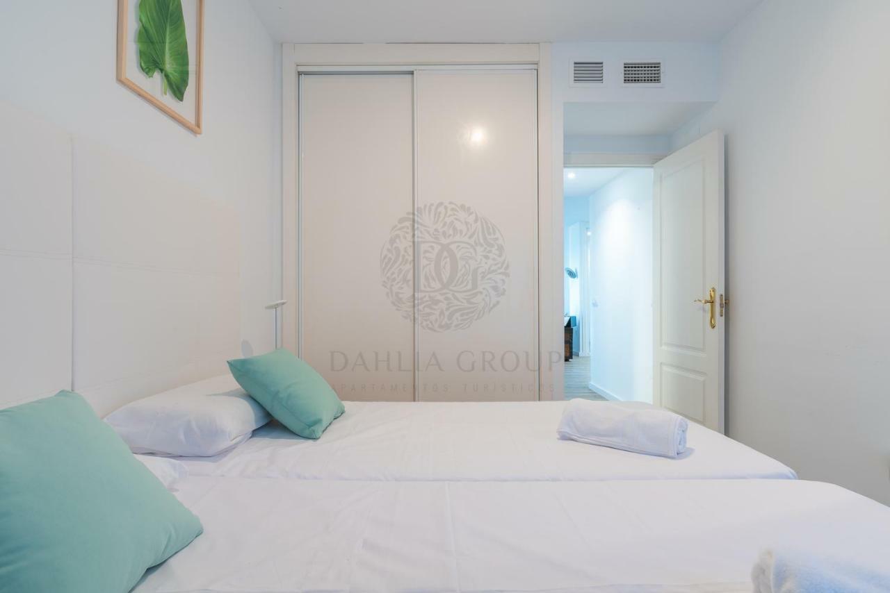 El Faro Beach Apartment By Dahlia Group เอสเตโปนา ภายนอก รูปภาพ